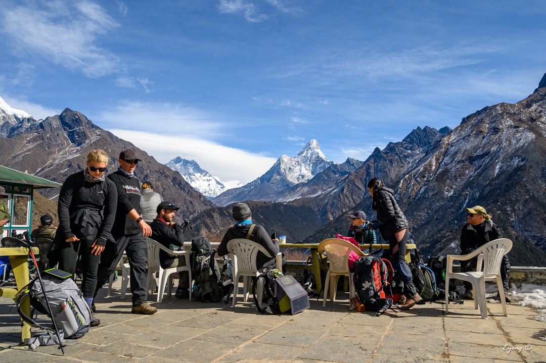 hiking-nepal-everest-base-camp-EBC-got-to-get-out-group-14