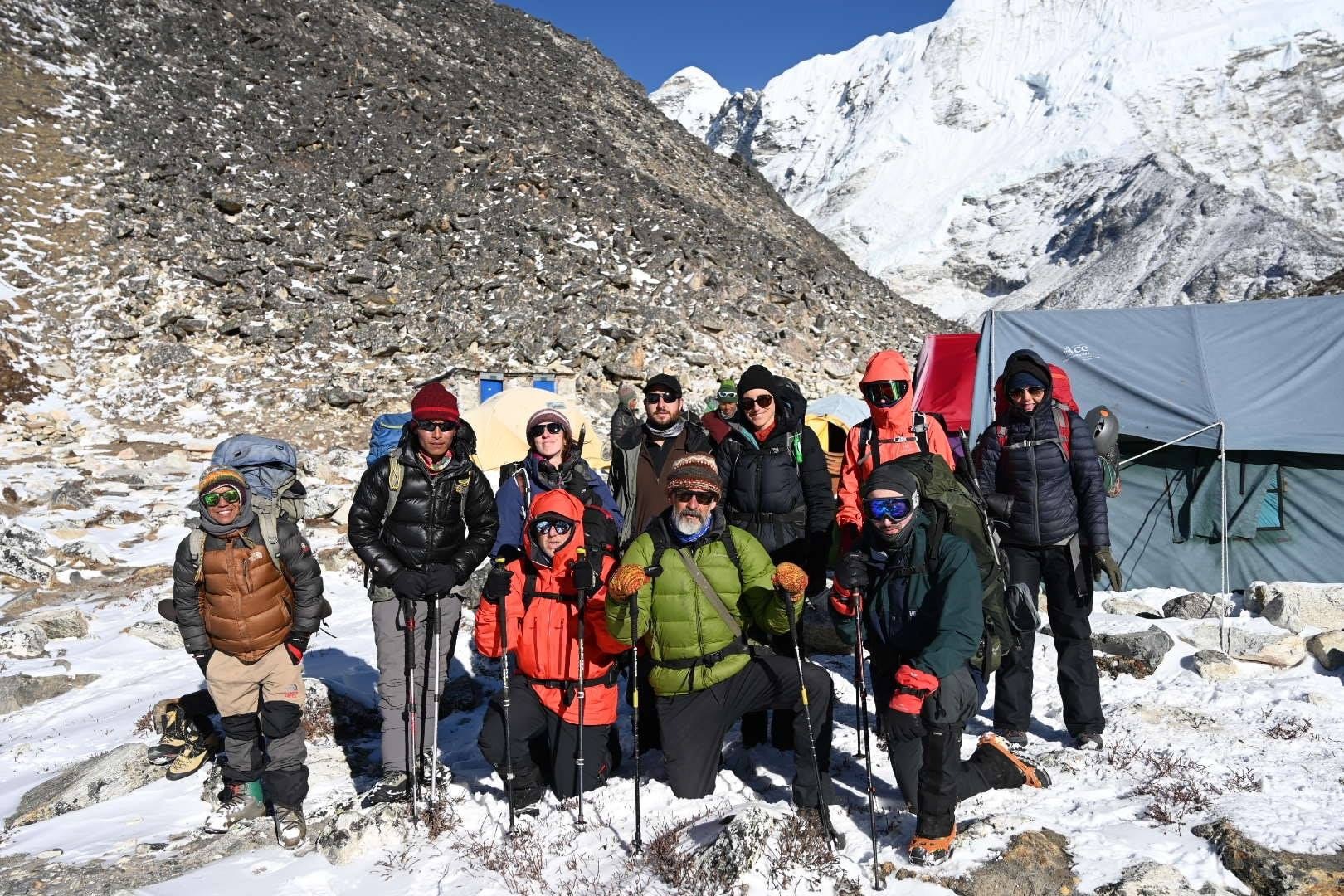 hiking-nepal-everest-base-camp-EBC-got-to-get-out-group-2