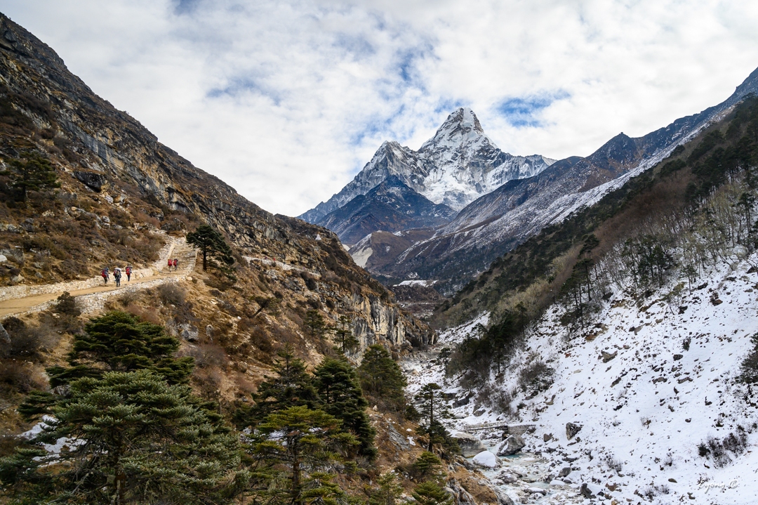 hiking-nepal-everest-base-camp-EBC-got-to-get-out-group-7